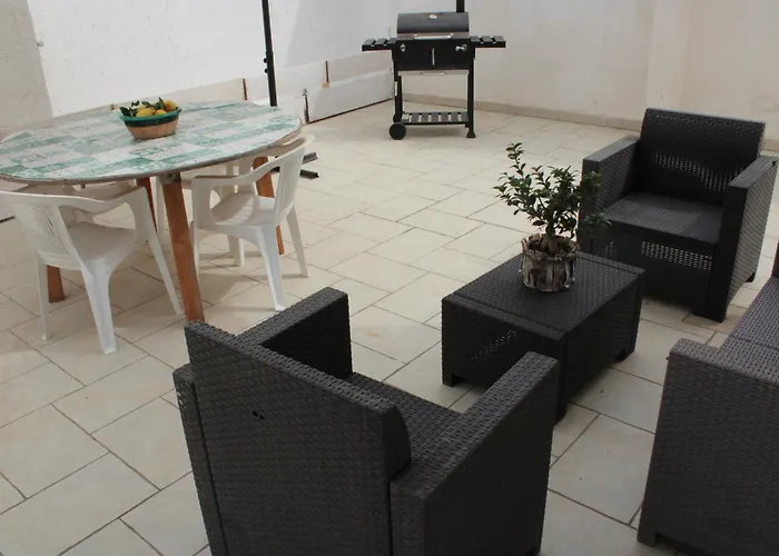 La Marina 아파트 마리나디만카베르사